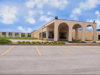 North Aurora Hotel 