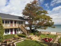 Huron House 5*