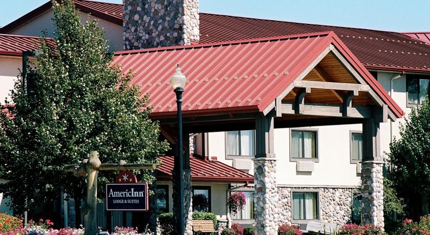 AmericInn Lodge and Suites - Oswego 