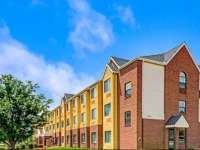 Super 8 Overland Park 