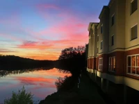 Hampton Inn Owego 3*