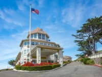 Pacifica Beach Hotel 