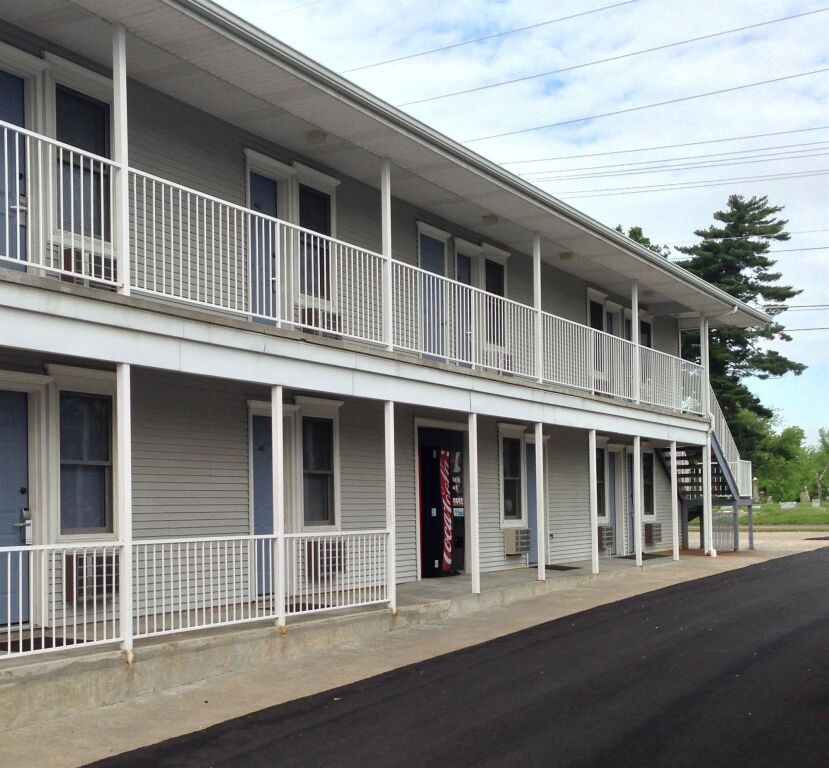 Travelers Suites 