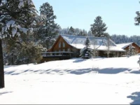Elkwood Manor Bed & Breakfast 