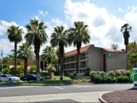 Holiday Inn Express Palm Desert 