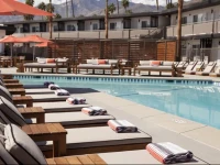 V Palm Springs 
