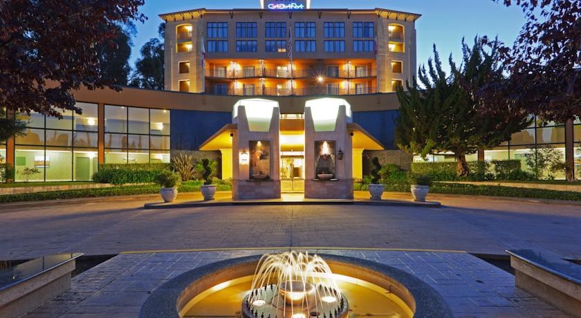 Crowne Plaza Cabana Hotel 