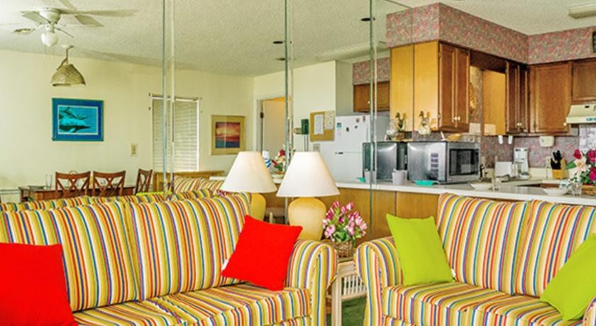 Emerald Shores Resort 2001 