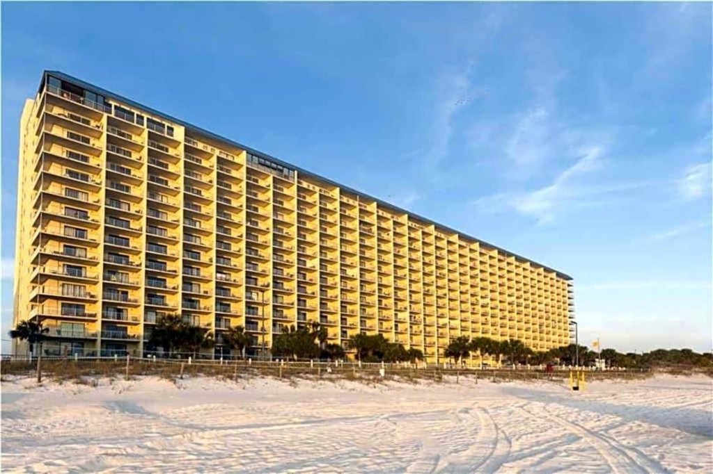 The Summit Condominiums 