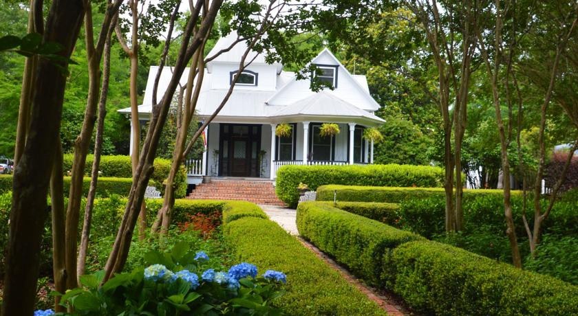 The Henry Smith House 