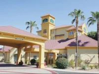La Quinta Inn & Suites Phoenix West Peoria 
