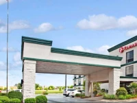 Ramada Jackson Airport Hotel 