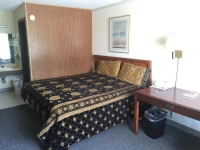 Daniel Boone Motor Inn 1*