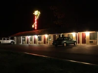 Gold Trail Motor Lodge 2*