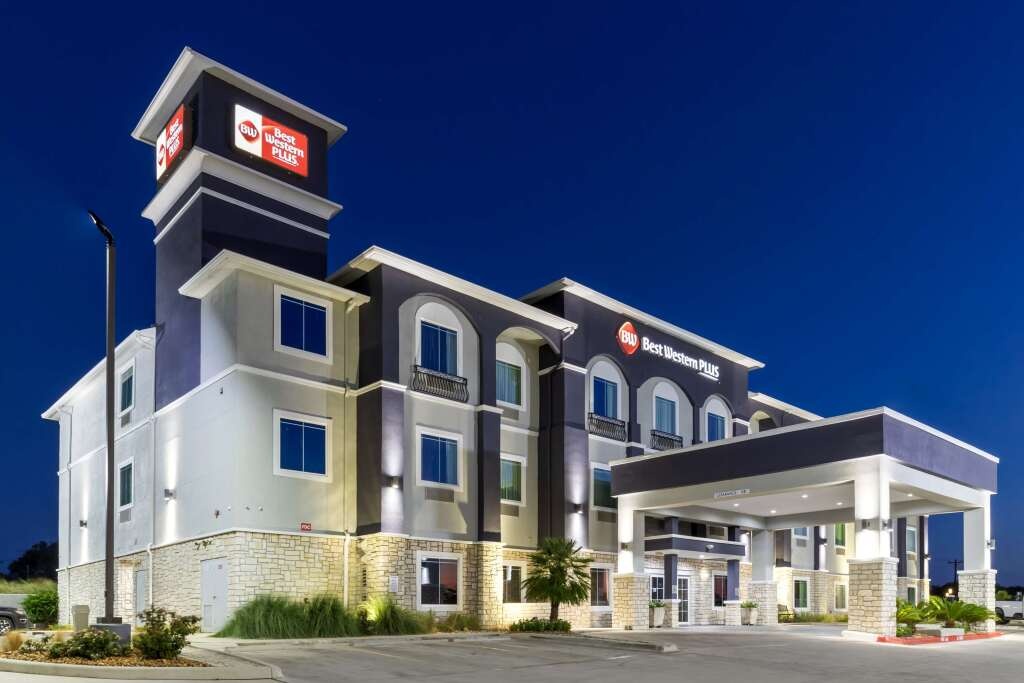 Best Western Plus Pleasanton Hotel 