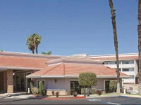 La Quinta Inn & Suites Pomona вЂ“ Cal Poly. 