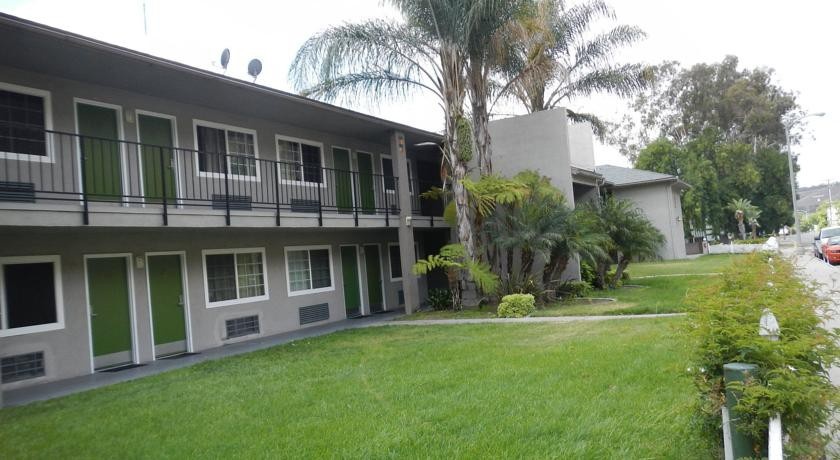 Lemon Tree Motel 
