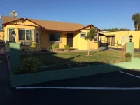 Deluxe Motel 