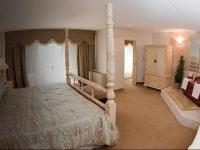 The Poughkeepsie Grand Hotel 