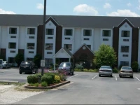 Brookshire Inn and Suites 