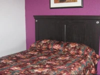 Santa Fe Inn - Pueblo 