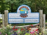 Island Club #113 