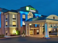 Holiday Inn Express and Suites - Quakertown 