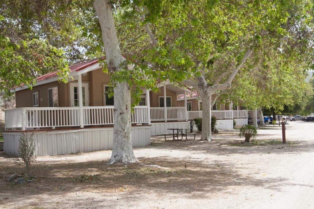 Soledad Canyon Studio Cabin 19 