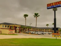Deluxe Inn and Suites 