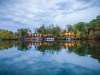 Curriers Lakeview Lodge 
