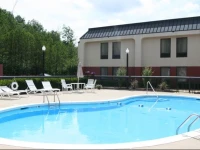 Baymont Inn &amp; Suites East Rome 