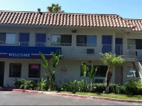 Motel 6 UCR Riverside 