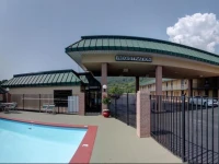 Econo Lodge - Rocky Top 