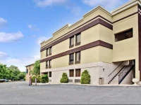 Super 8 Raleigh Downtown South 