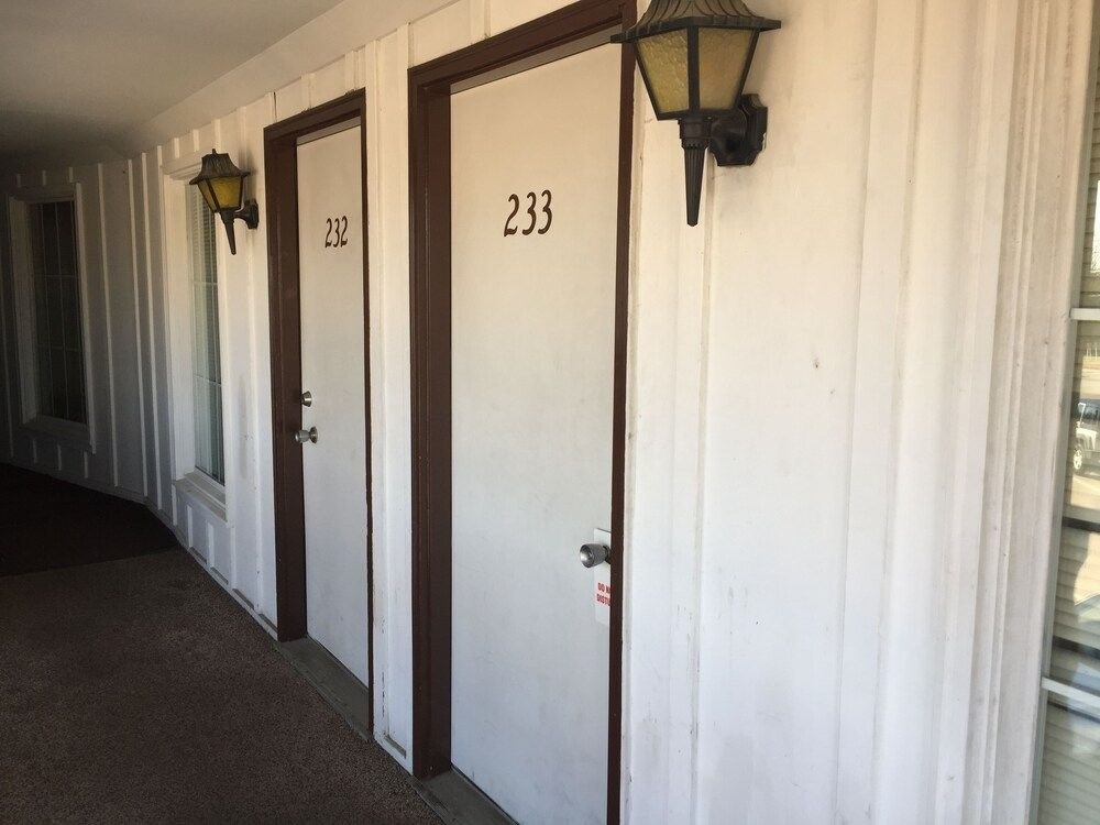 Rustic Motel Rolla 