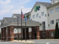 Holiday Inn Express & Suites Charlottesville - Ruckersville 