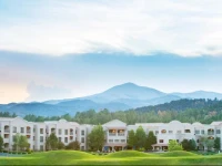 MCM Elegante Lodge & Suites 