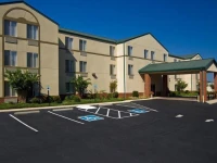 Best Western Plus Russellville Hotel & Suites 