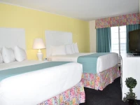 Breakers Resort - Lakeside 