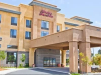 Hampton Inn & Suites Salinas 3*