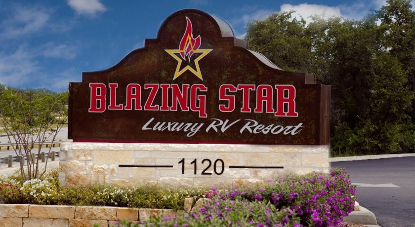 Blazing Star Resort 