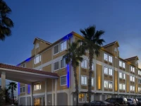 Holiday Inn Express Downtown Market Area 