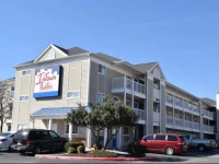 InTown Suites - San Antonio Airport 
