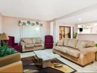 Ramada San Antonio/Near Seaworld 