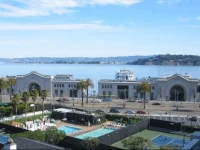 Studio with full amenities in building 
