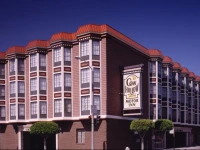 Cow Hollow Inn and Suites 
