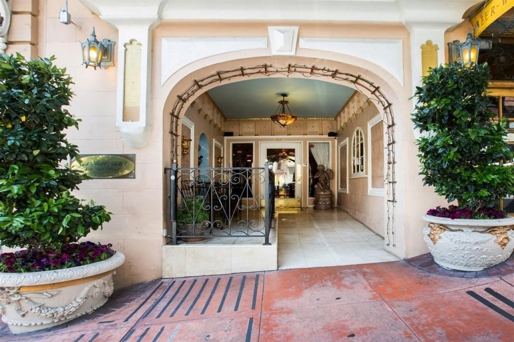 Nob Hill Hotel 