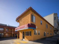 Inn at Golden Gate 