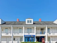 Baymont Inn & Suites - Sanford 