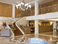 Biltmore Hotel & Suites 